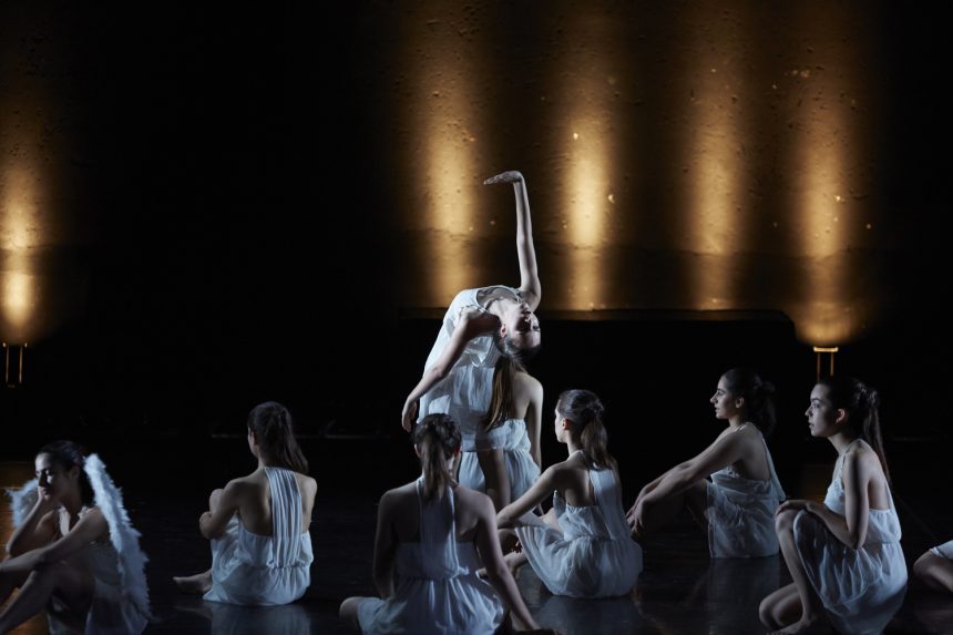 Dança Contemporânea by Romeu Bio