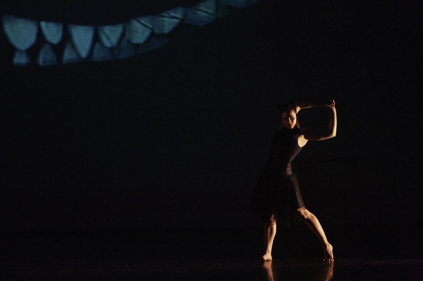 Dança Contemporânea by Romeu Bio