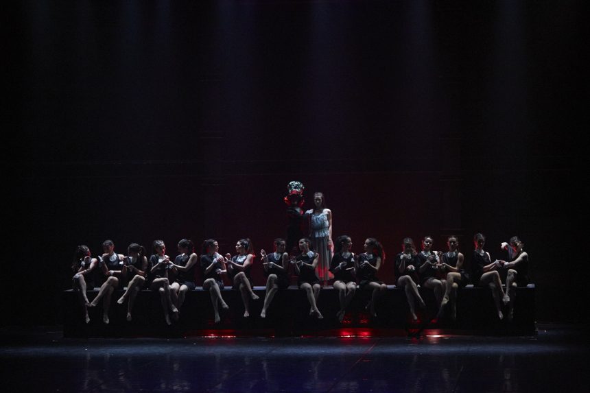 Dança Contemporânea by Romeu Bio