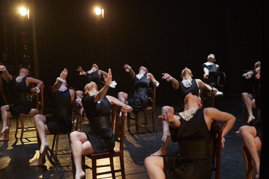 Dança Contemporânea by Romeu Bio